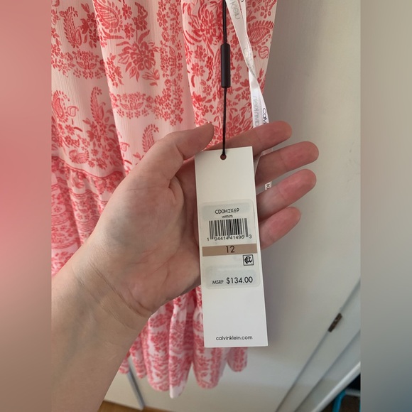 Calvin‎ Klein Sleevless Ruffled Tiered Floral Paisley Dress 12 White/Pink NWT - Picture 3 of 4